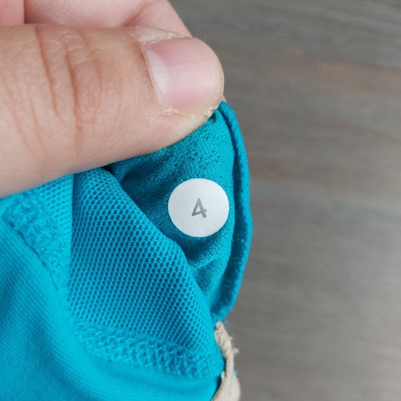 Lululemon No Limits Tank Sz 4 - Picture 5 of 5